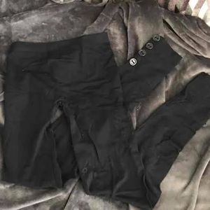 Black button bottom leggings.